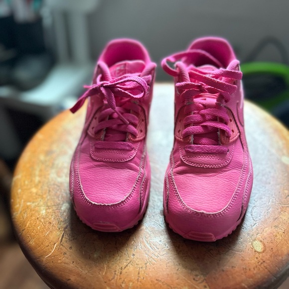 Nike Air Max Hot Pink! - Picture 3 of 3